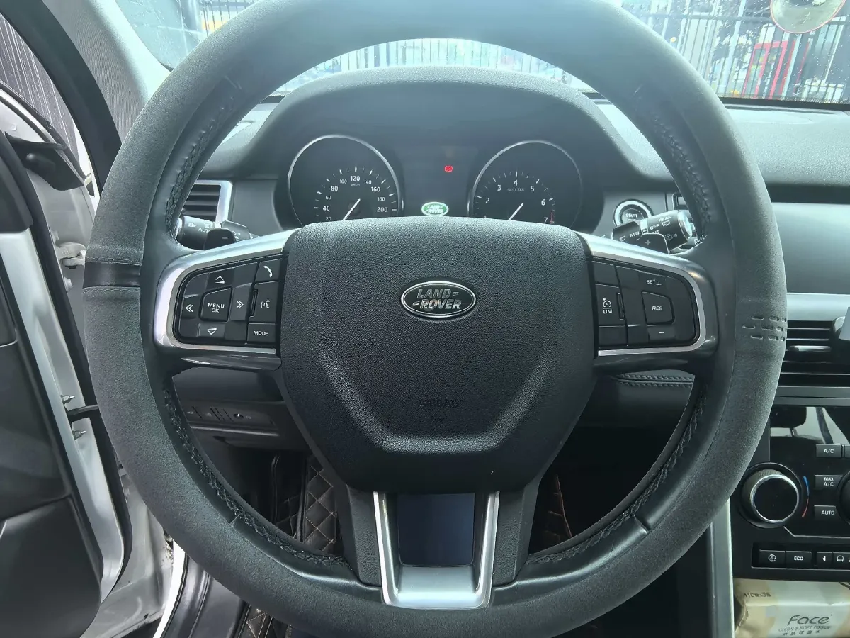 2019 Land Rover Discovery Sport 2.0T 241HP L4 9AT,autocango,china used car exporter,china ev exporter,chinese used car exporter,chinese used ev exporter
