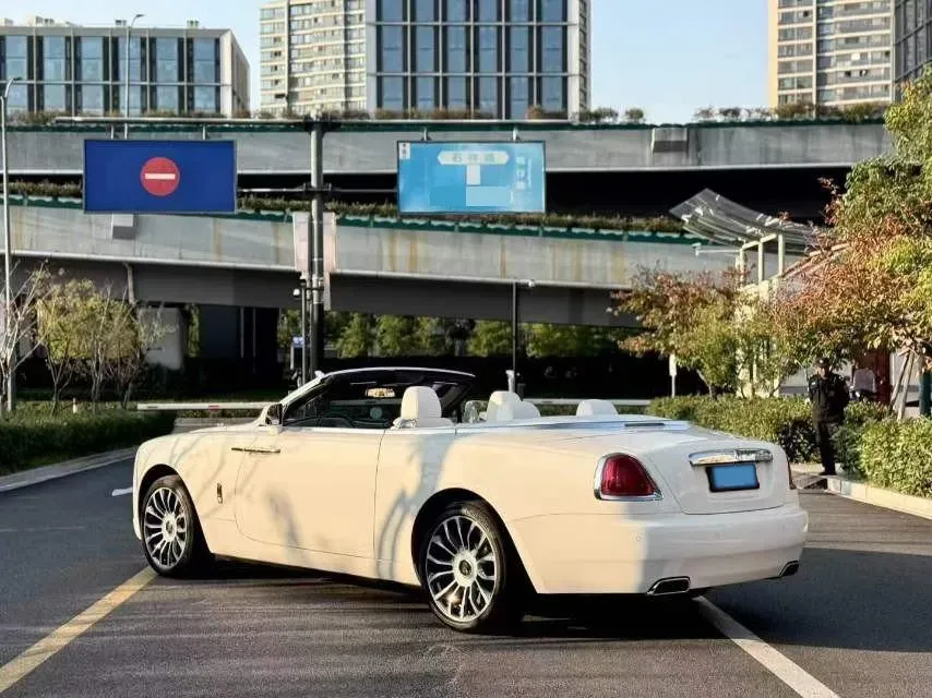 2018 Rolls-Royce Dawn 6.6T 571HP V12 8AT,autocango,china used car exporter,china ev exporter,chinese used car exporter,chinese used ev exporter