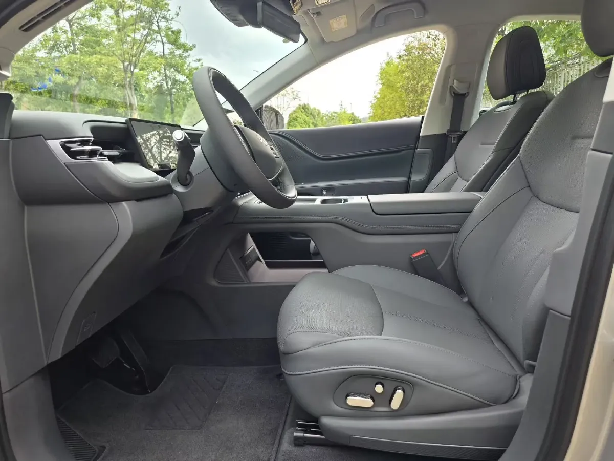2026 Xpeng G6 BEV,autocango,china used car exporter,china ev exporter,chinese used car exporter,chinese used ev exporter
