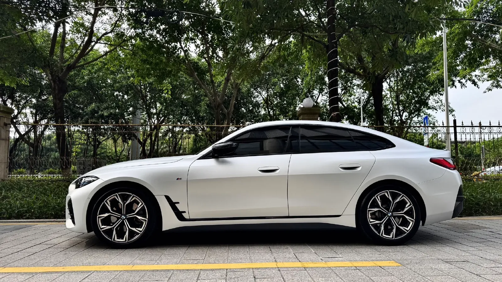 2023 BMW 4 Series 2.0T 245HP L4 8AT,autocango,china used car exporter,china ev exporter,chinese used car exporter,chinese used ev exporter