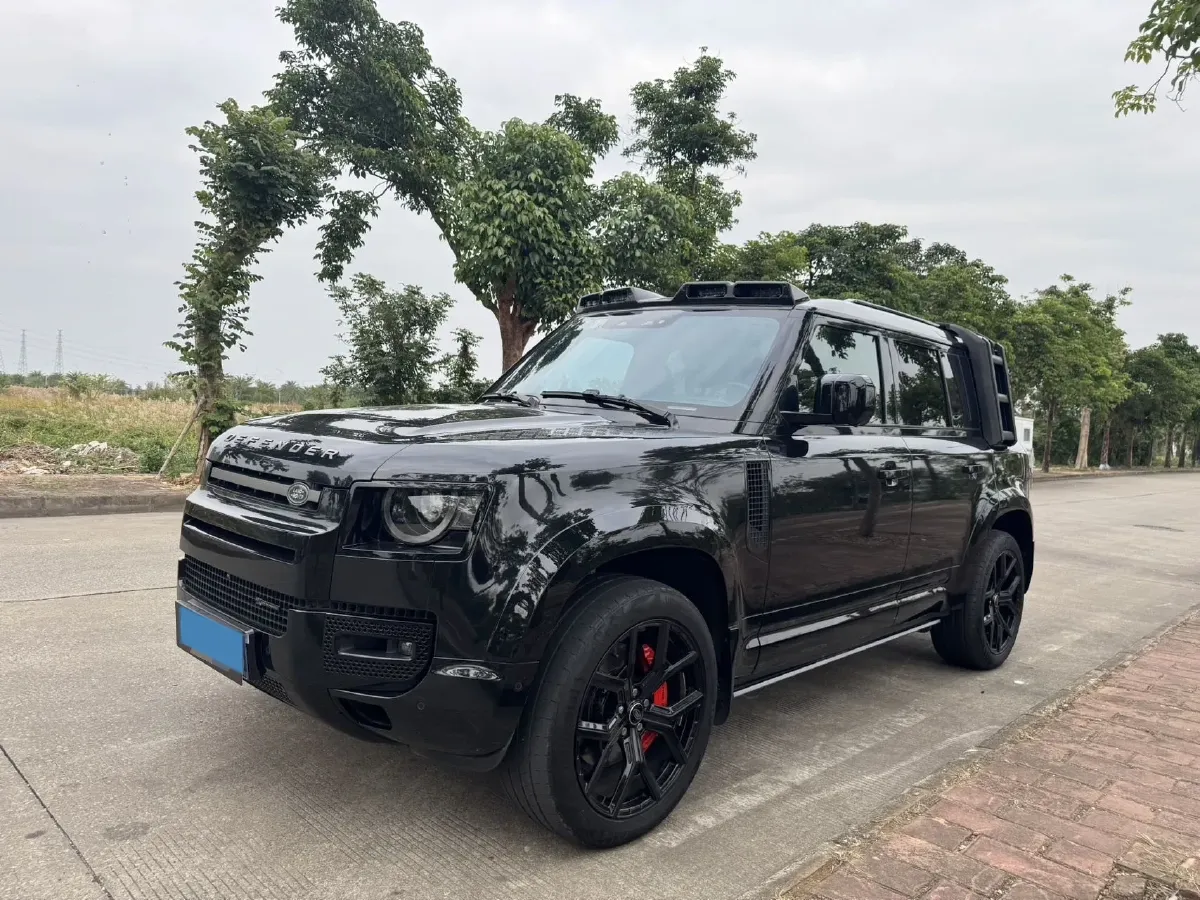 2023 Land Rover Defender 3.0T 400HP L6 8AT,autocango,china used car exporter,china ev exporter,chinese used car exporter,chinese used ev exporter