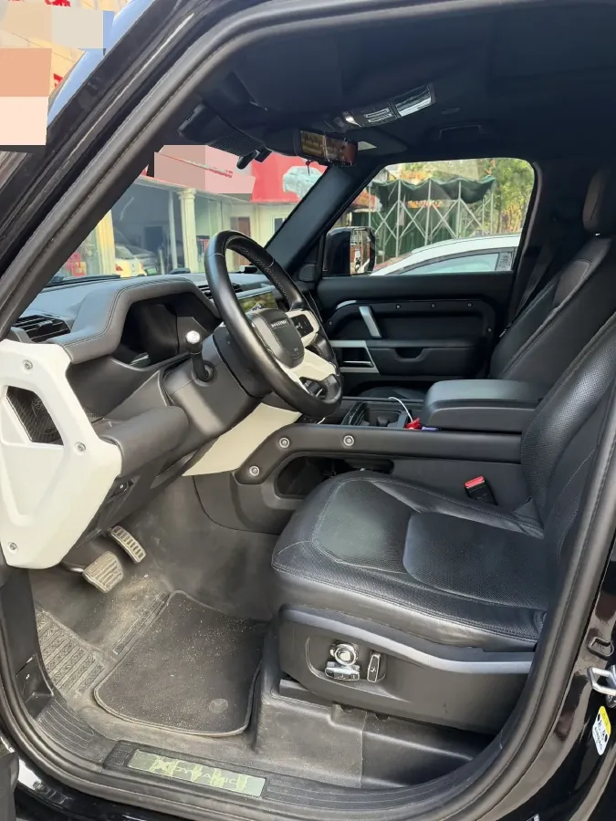 2023 Land Rover Defender 3.0T 400HP L6 8AT,autocango,china used car exporter,china ev exporter,chinese used car exporter,chinese used ev exporter