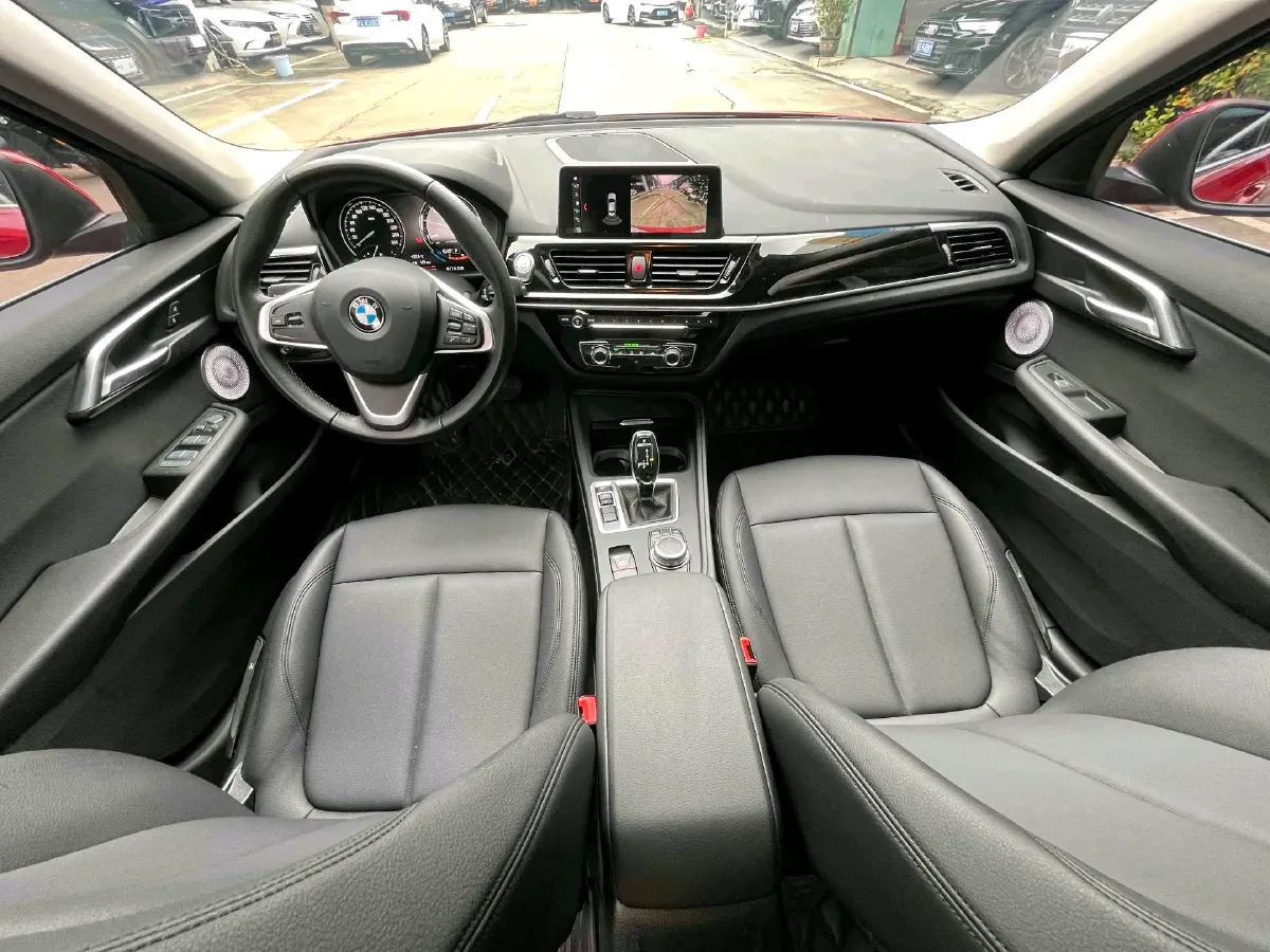 2021 BMW 1 Series 1.5T 140HP L3 7DCT,autocango,china used car exporter,china ev exporter,chinese used car exporter,chinese used ev exporter