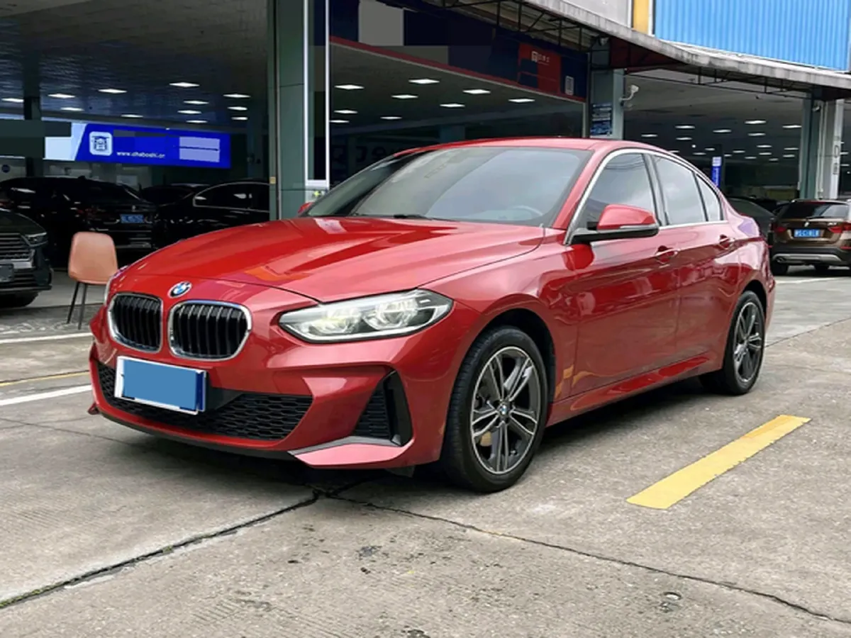2021 BMW 1 Series 1.5T 140HP L3 7DCT,autocango,china used car exporter,china ev exporter,chinese used car exporter,chinese used ev exporter
