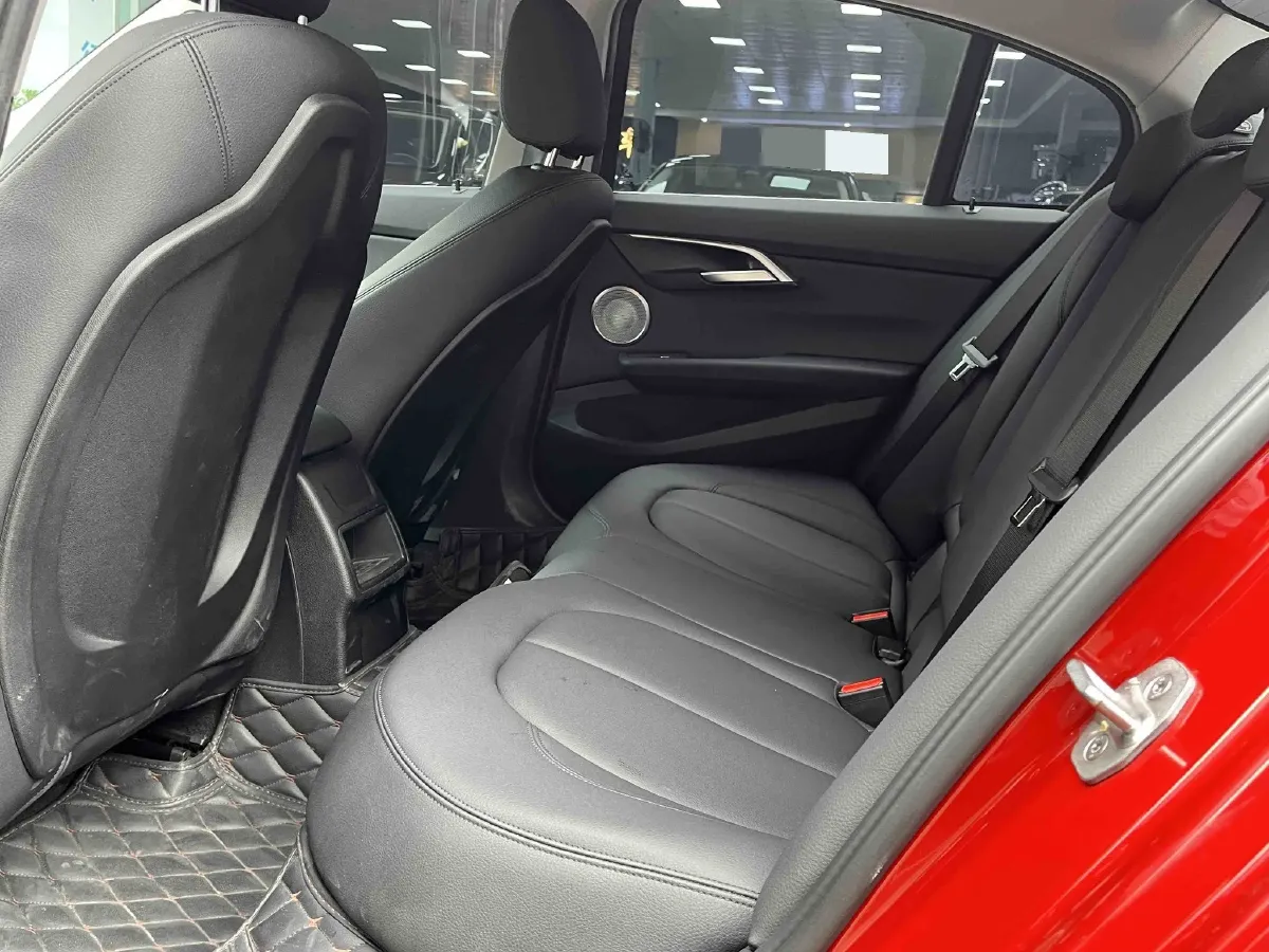 2021 BMW 1 Series 1.5T 140HP L3 7DCT,autocango,china used car exporter,china ev exporter,chinese used car exporter,chinese used ev exporter