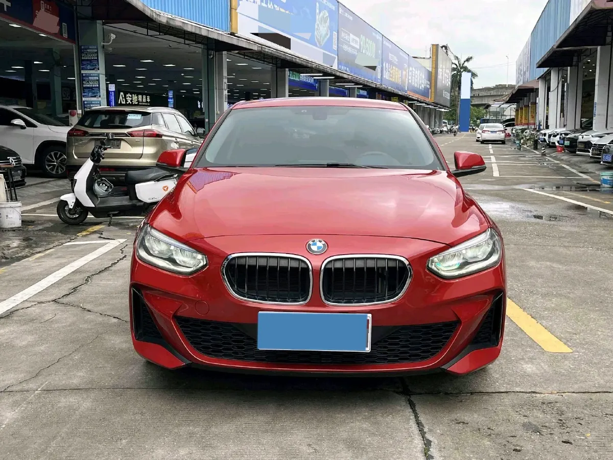 2021 BMW 1 Series 1.5T 140HP L3 7DCT,autocango,china used car exporter,china ev exporter,chinese used car exporter,chinese used ev exporter