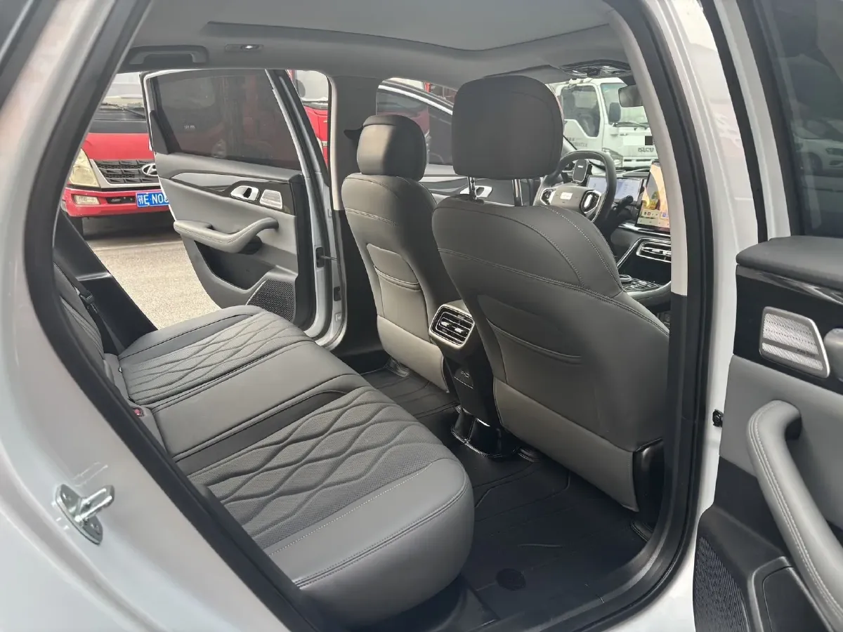 2025 Geely Galaxy A7 1.5L 112HP L4 1DHT PHEV,autocango,china used car exporter,china ev exporter,chinese used car exporter,chinese used ev exporter