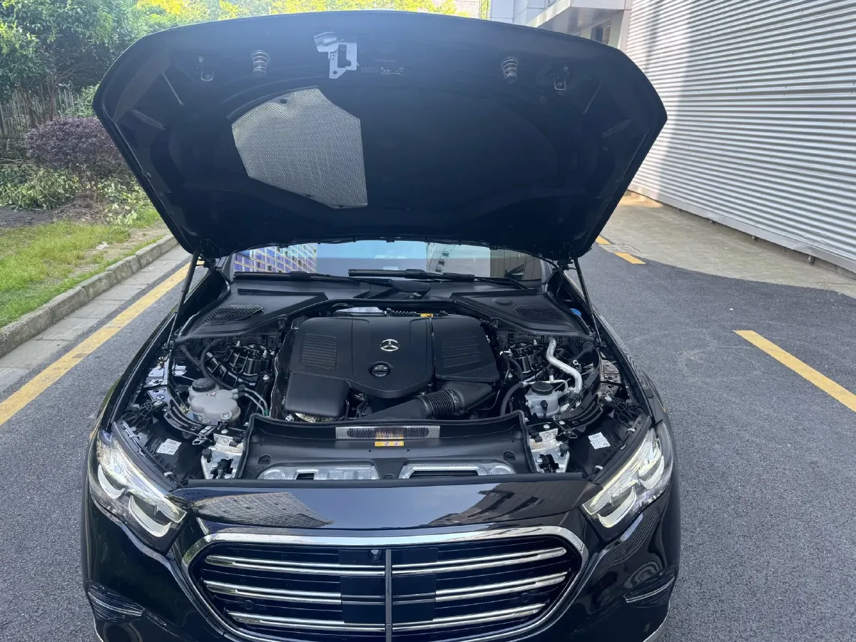 2024 Mercedes-Benz E Class 2.0T 258HP L4 9AT,autocango,china used car exporter,china ev exporter,chinese used car exporter,chinese used ev exporter