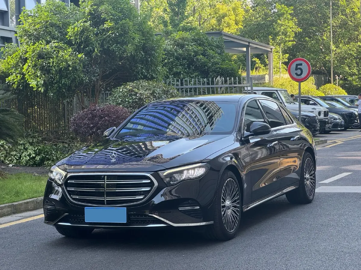 2024 Mercedes-Benz E Class 2.0T 258HP L4 9AT,autocango,china used car exporter,china ev exporter,chinese used car exporter,chinese used ev exporter
