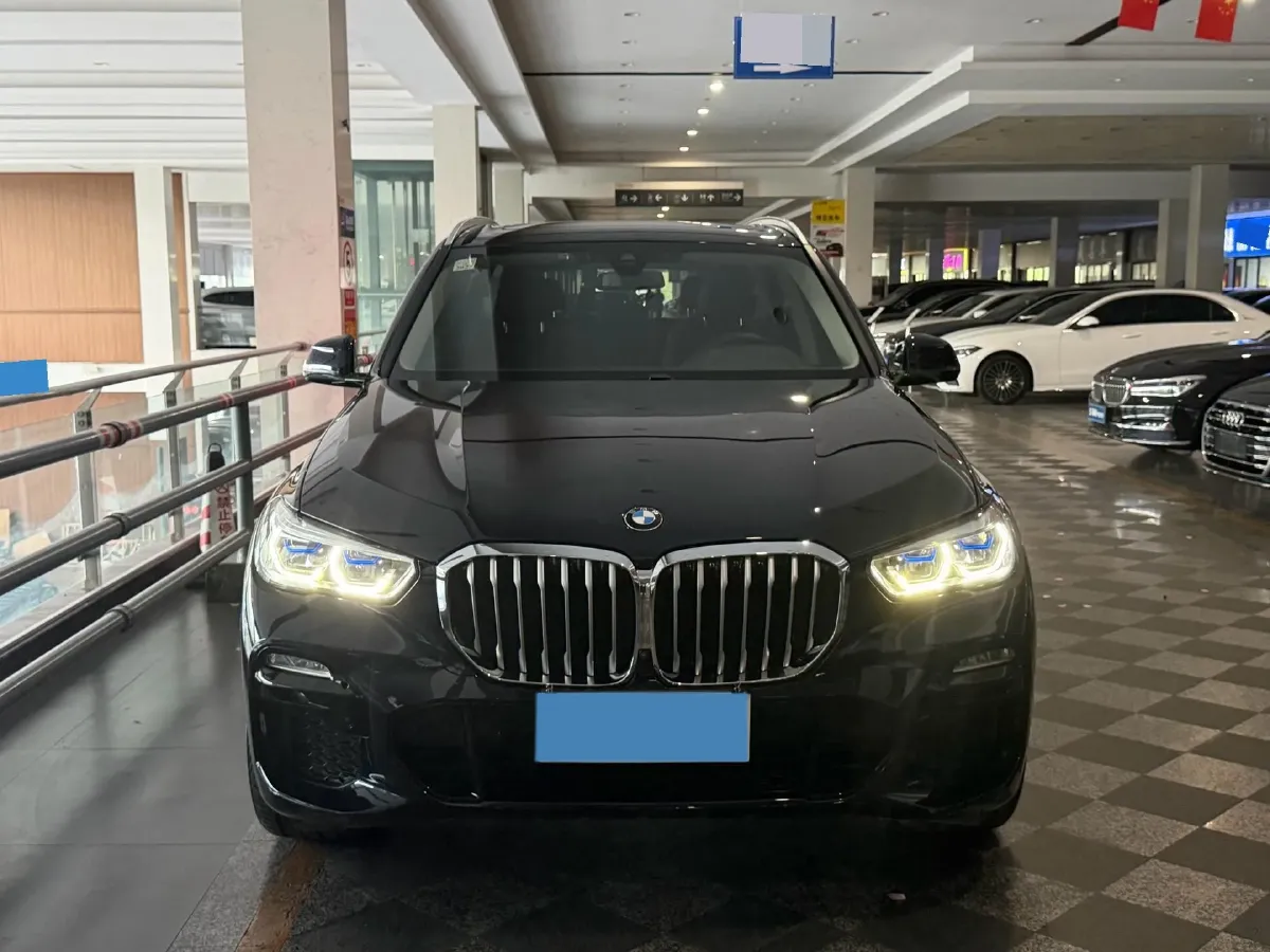 2021 BMW X5 3.0T 340HP L6 8AT,autocango,china used car exporter,china ev exporter,chinese used car exporter,chinese used ev exporter