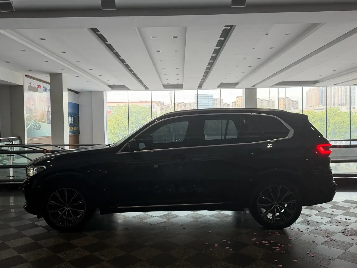 2021 BMW X5 3.0T 340HP L6 8AT,autocango,china used car exporter,china ev exporter,chinese used car exporter,chinese used ev exporter
