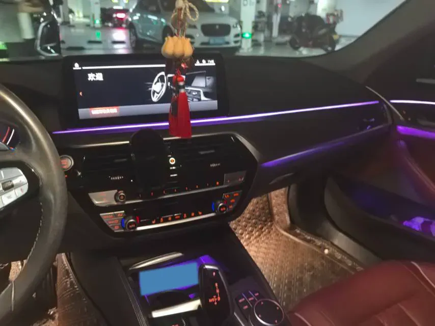 2021 BMW 5 Series 2.0T 252HP L4 8AT,autocango,china used car exporter,china ev exporter,chinese used car exporter,chinese used ev exporter
