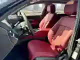 2025 BMW 5 Series 2.0T 258HP L4 8AT