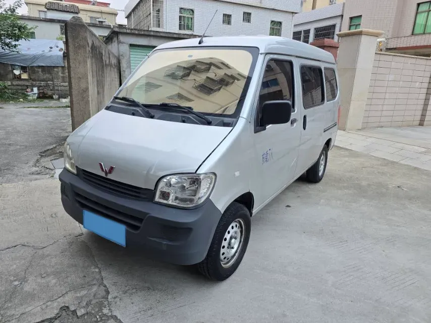 2019 WuLing RongGuang 1.2L 82HP L4 5MT,autocango,china used car exporter,china ev exporter,chinese used car exporter,chinese used ev exporter