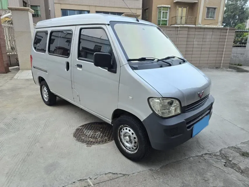 2019 WuLing RongGuang 1.2L 82HP L4 5MT,autocango,china used car exporter,china ev exporter,chinese used car exporter,chinese used ev exporter