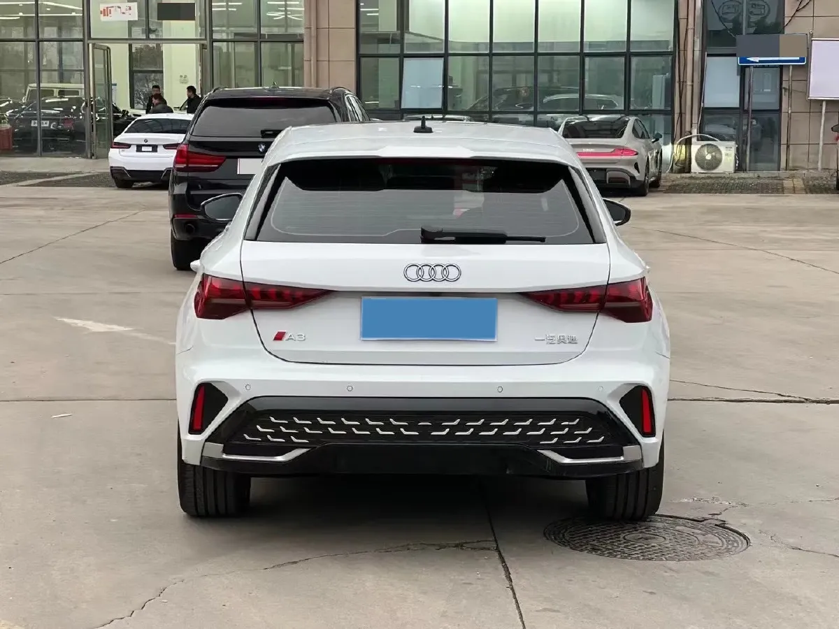 2025 Audi A3 1.5T 160HP L4 7DCT,autocango,china used car exporter,china ev exporter,chinese used car exporter,chinese used ev exporter