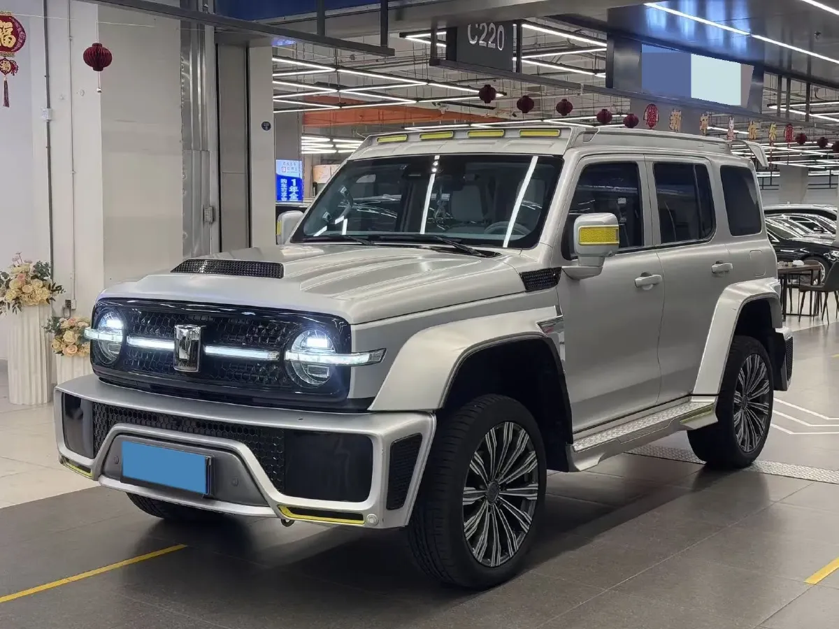 2021 Cyberspace 300 2.0T 227HP L4 8AT,autocango,china used car exporter,china ev exporter,chinese used car exporter,chinese used ev exporter