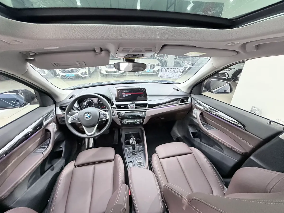 2021 BMW X1 1.5T 140HP L3 7DCT,autocango,china used car exporter,china ev exporter,chinese used car exporter,chinese used ev exporter