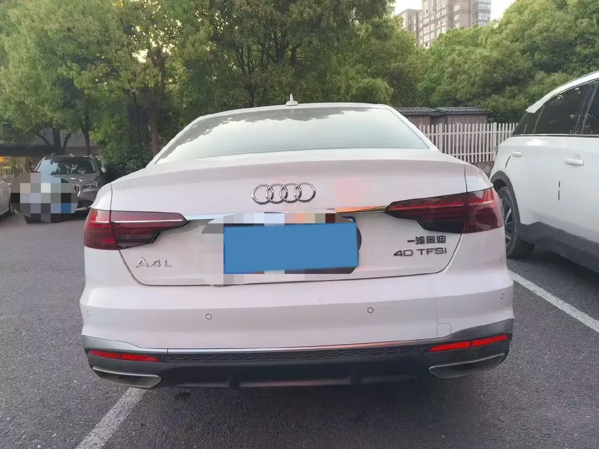 2020 Audi A4L 2.0T 190HP L4 7DCT,autocango,china used car exporter,china ev exporter,chinese used car exporter,chinese used ev exporter