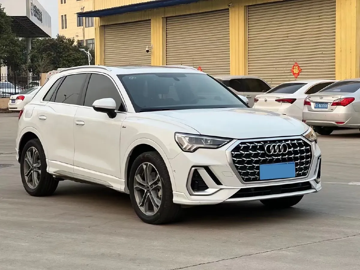 2023 Audi Q3 2.0T 186HP L4 7DCT,autocango,china used car exporter,china ev exporter,chinese used car exporter,chinese used ev exporter