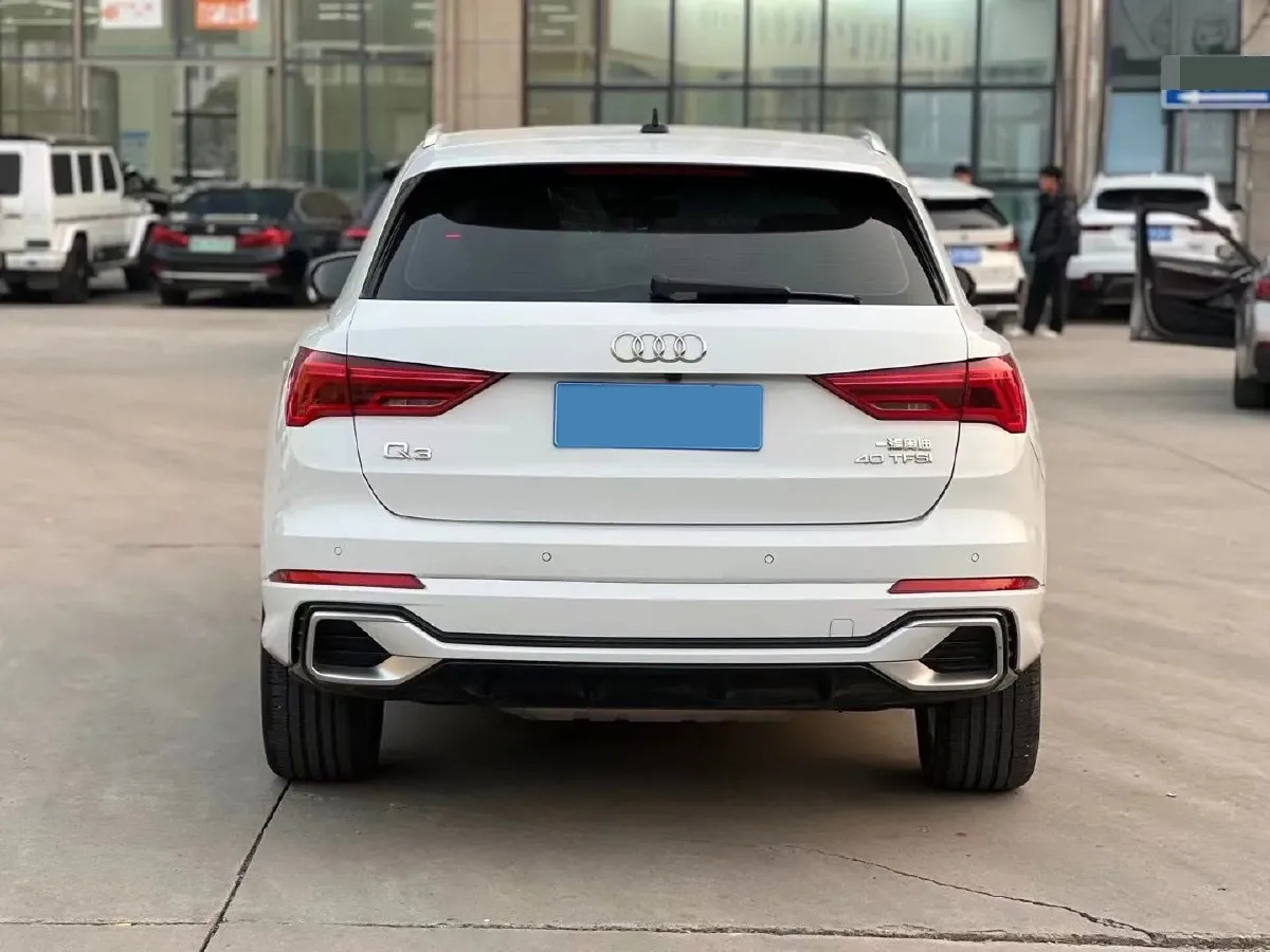 2023 Audi Q3 2.0T 186HP L4 7DCT,autocango,china used car exporter,china ev exporter,chinese used car exporter,chinese used ev exporter