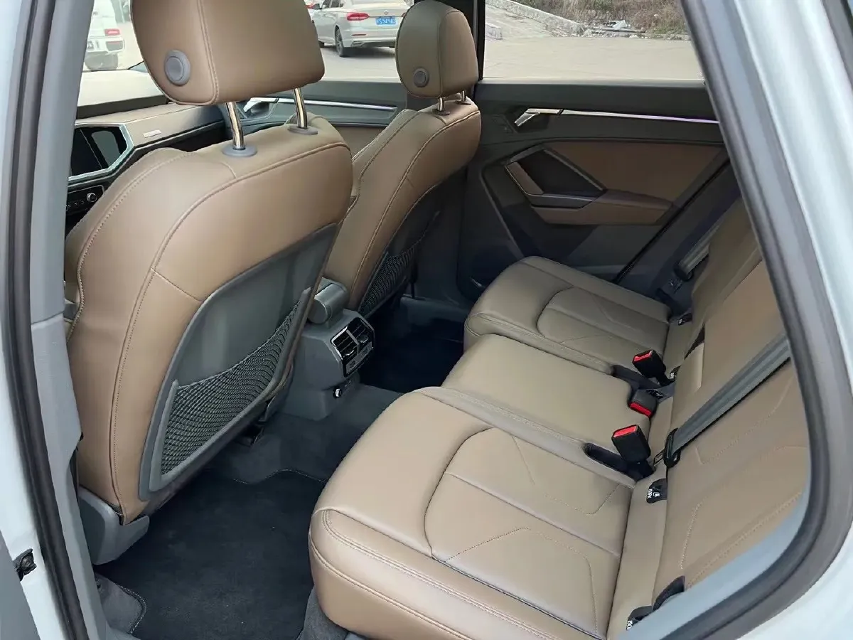 2023 Audi Q3 2.0T 186HP L4 7DCT,autocango,china used car exporter,china ev exporter,chinese used car exporter,chinese used ev exporter