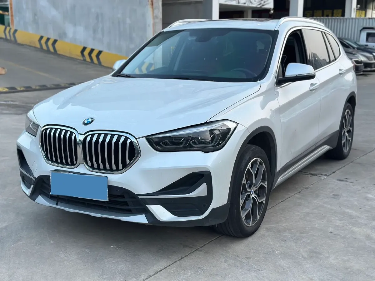 2022 BMW X1 1.5T 140HP L3 7DCT,autocango,china used car exporter,china ev exporter,chinese used car exporter,chinese used ev exporter