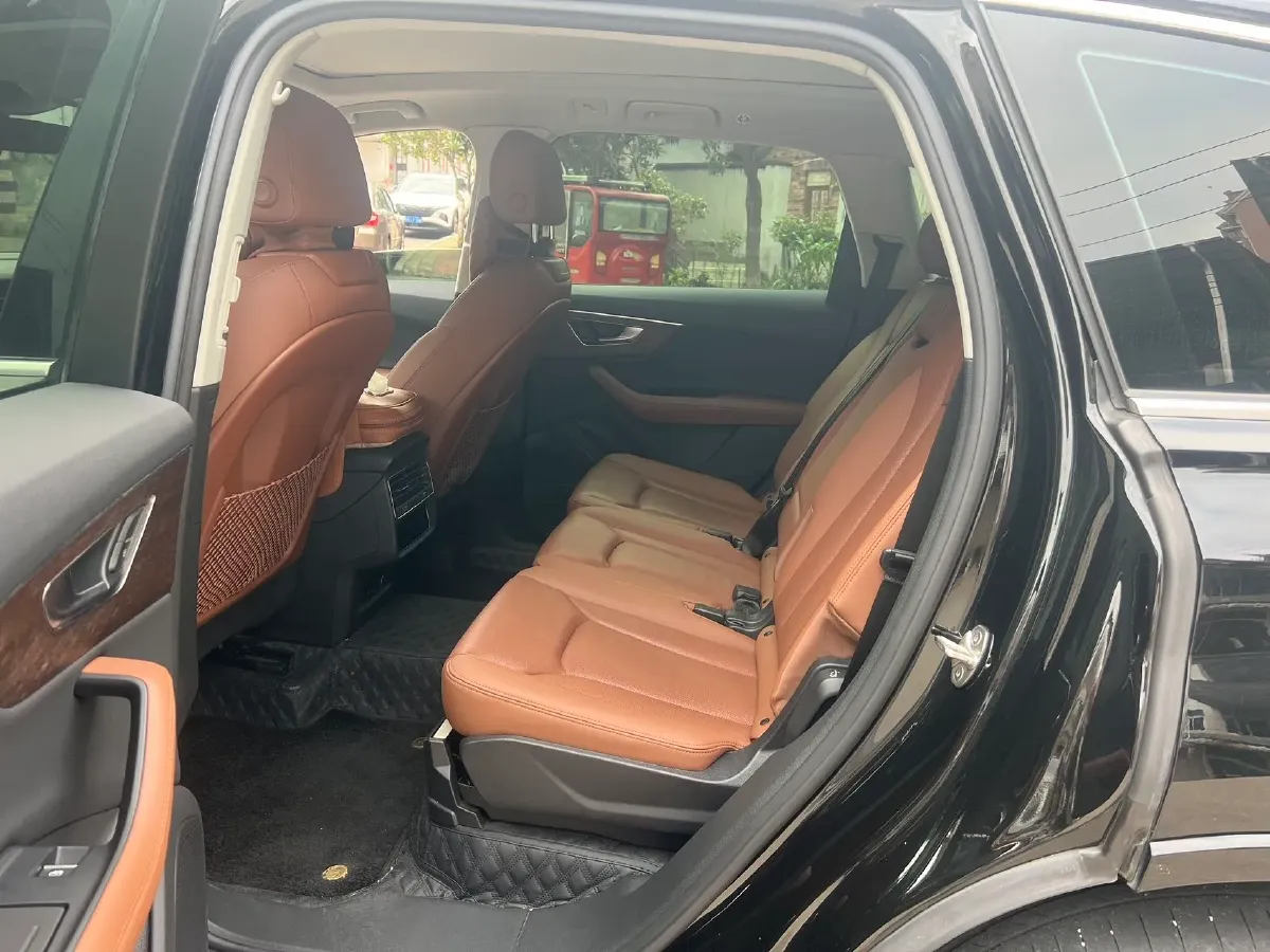2023 Audi Q7 3.0T 340HP V6 8AT,autocango,china used car exporter,china ev exporter,chinese used car exporter,chinese used ev exporter