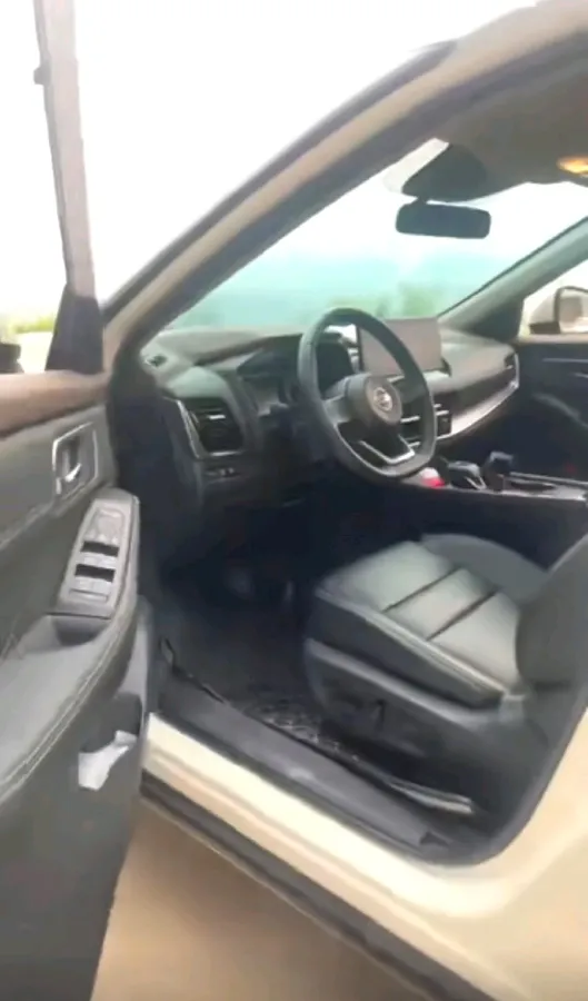 2021 Nissan X-Trail 1.5T 204HP L3 CVT,autocango,china used car exporter,china ev exporter,chinese used car exporter,chinese used ev exporter