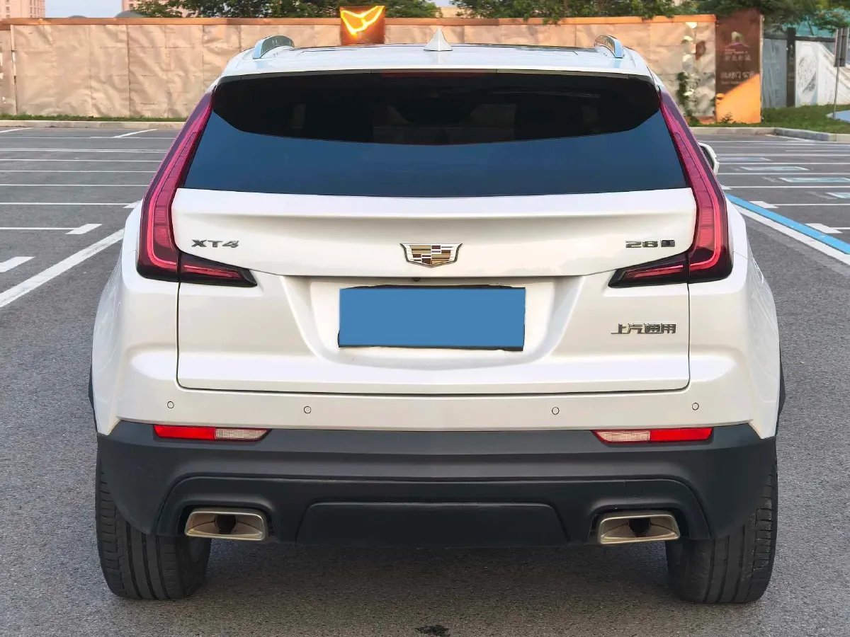 2021 Cadillac XT4 2.0T 237HP L4 9AT,autocango,china used car exporter,china ev exporter,chinese used car exporter,chinese used ev exporter
