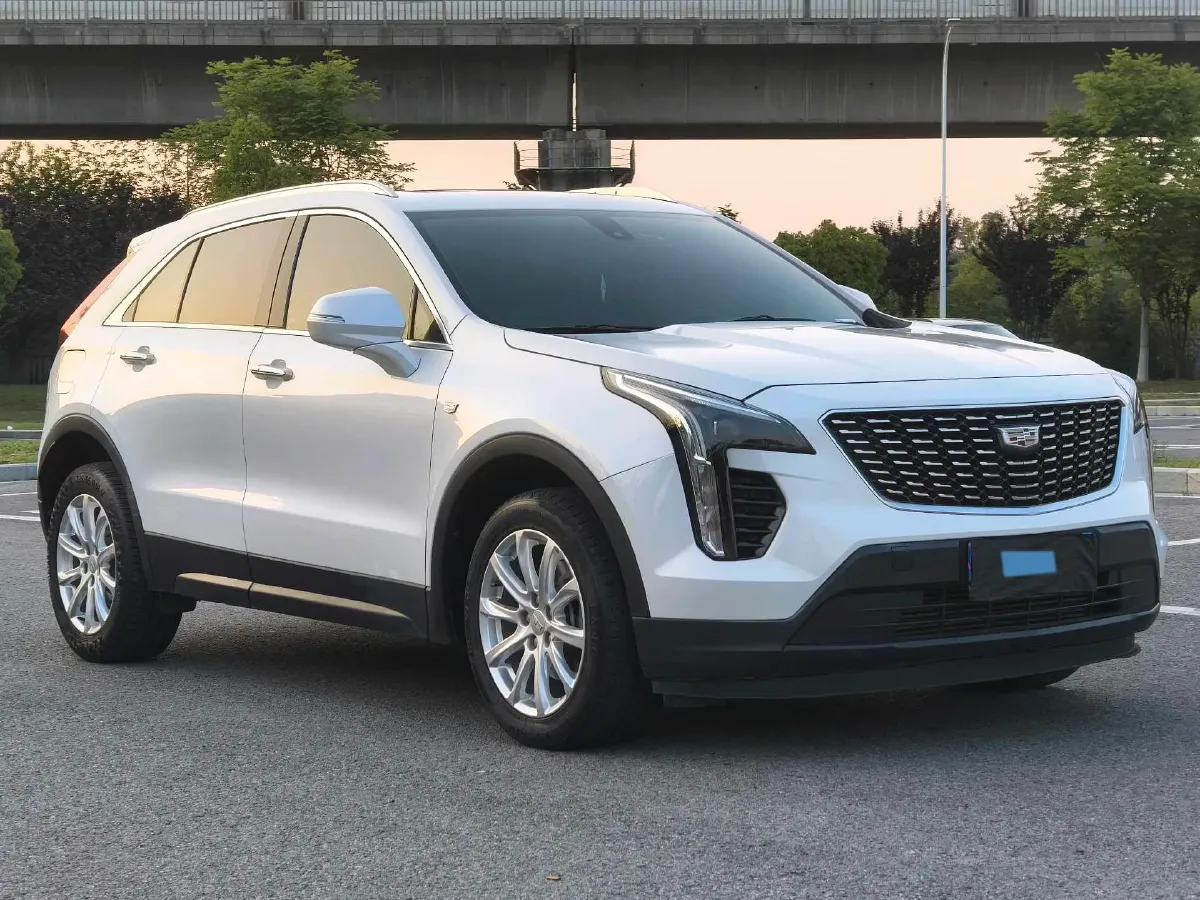 2021 Cadillac XT4 2.0T 237HP L4 9AT,autocango,china used car exporter,china ev exporter,chinese used car exporter,chinese used ev exporter