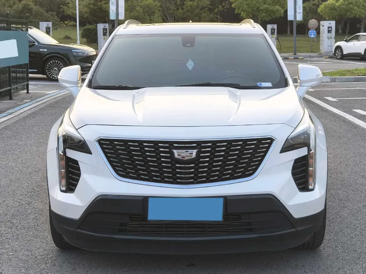 2021 Cadillac XT4 2.0T 237HP L4 9AT,autocango,china used car exporter,china ev exporter,chinese used car exporter,chinese used ev exporter