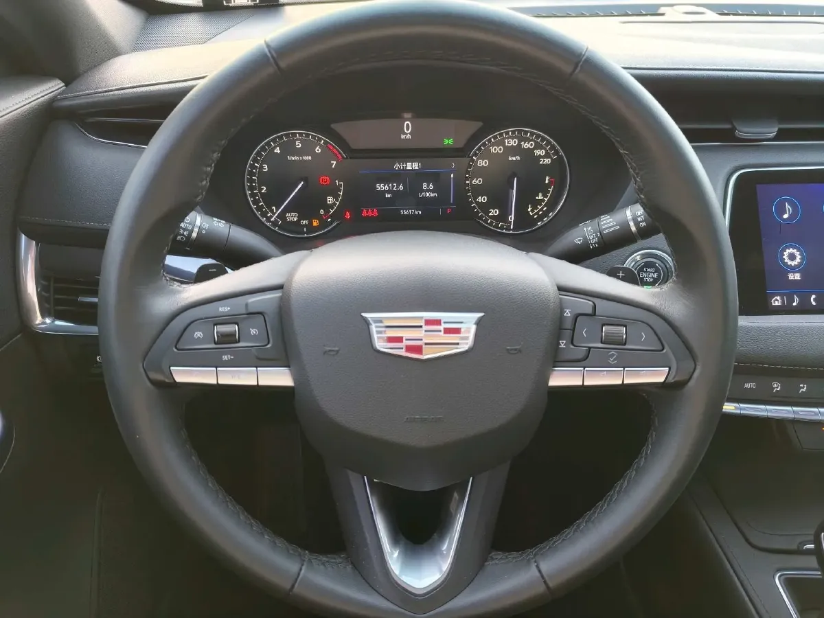 2021 Cadillac XT4 2.0T 237HP L4 9AT,autocango,china used car exporter,china ev exporter,chinese used car exporter,chinese used ev exporter