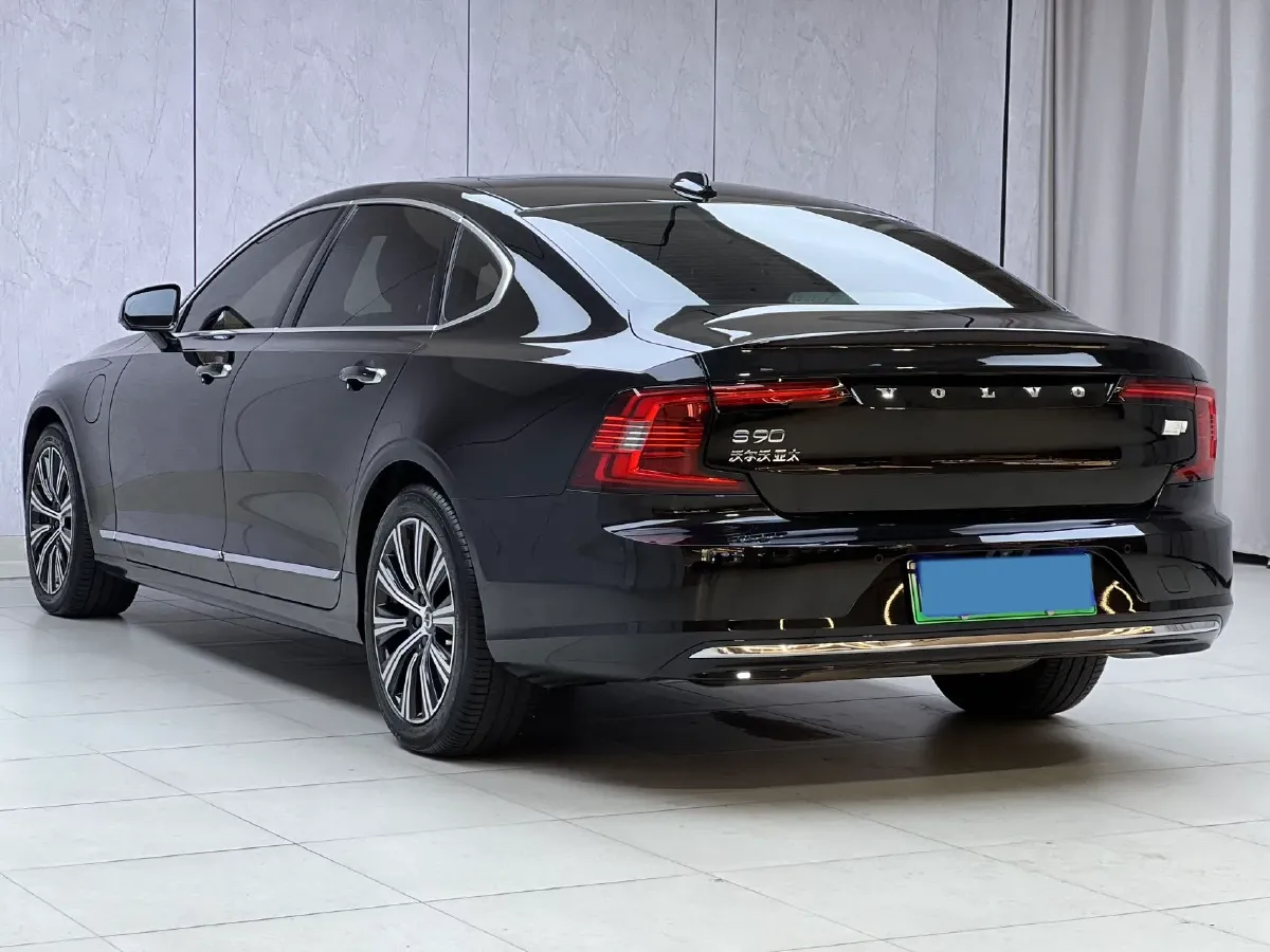 2021 Volvo S90 PHEV 2.0T 303HP L4 8AT PHEV 11.6KWH,autocango,china used car exporter,china ev exporter,chinese used car exporter,chinese used ev exporter