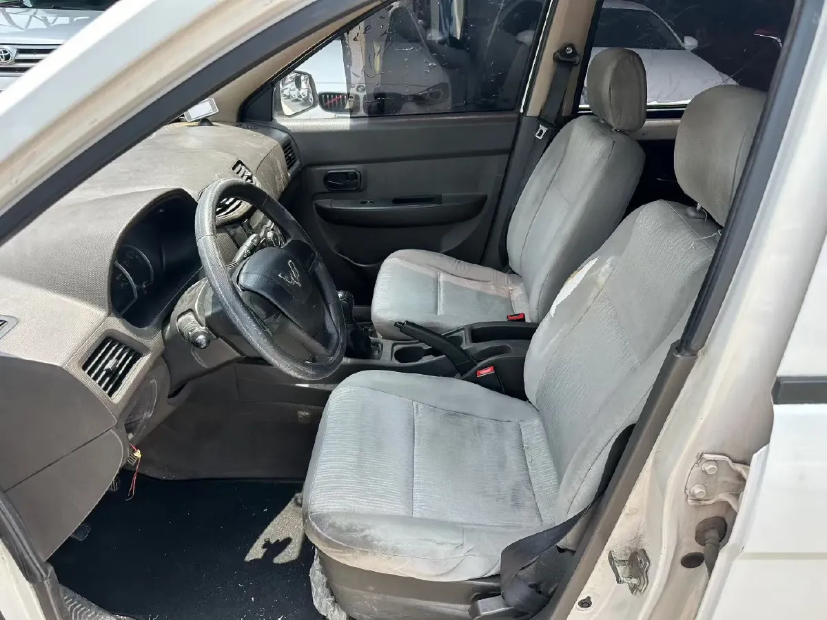 2015 WuLing HongGuang 1.5L 112HP L4 5MT,autocango,china used car exporter,china ev exporter,chinese used car exporter,chinese used ev exporter