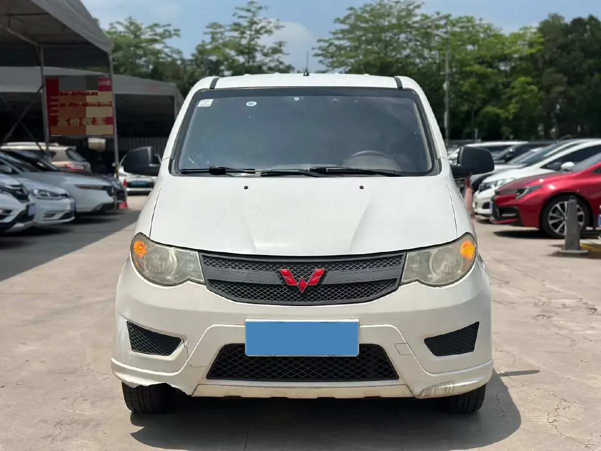 2015 WuLing HongGuang 1.5L 112HP L4 5MT,autocango,china used car exporter,china ev exporter,chinese used car exporter,chinese used ev exporter