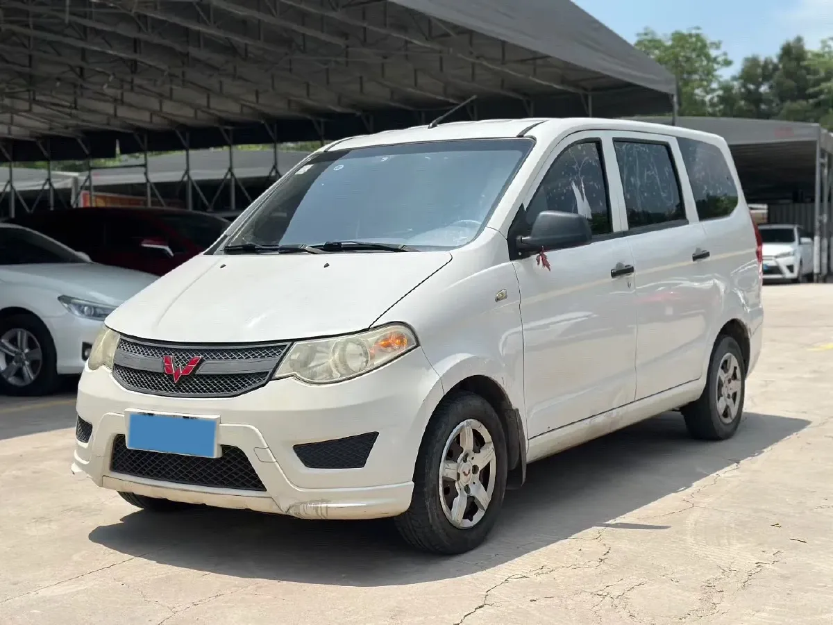 2015 WuLing HongGuang 1.5L 112HP L4 5MT,autocango,china used car exporter,china ev exporter,chinese used car exporter,chinese used ev exporter
