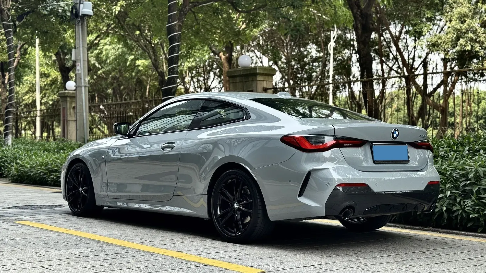 2023 BMW 4 Series 2.0T 184HP L4 8AT,autocango,china used car exporter,china ev exporter,chinese used car exporter,chinese used ev exporter