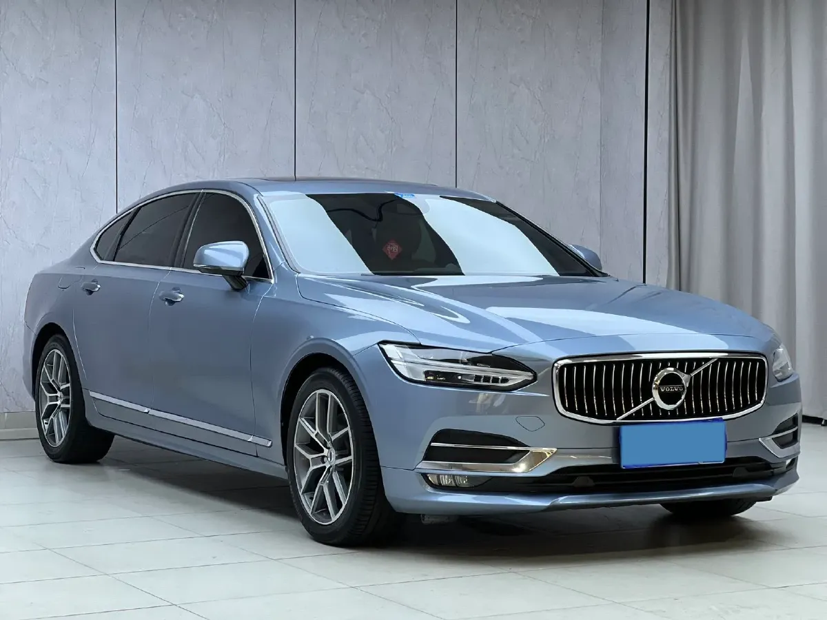 2019 Infiniti Q70 2.0T 211HP L4 7AT,autocango,china used car exporter,china ev exporter,chinese used car exporter,chinese used ev exporter