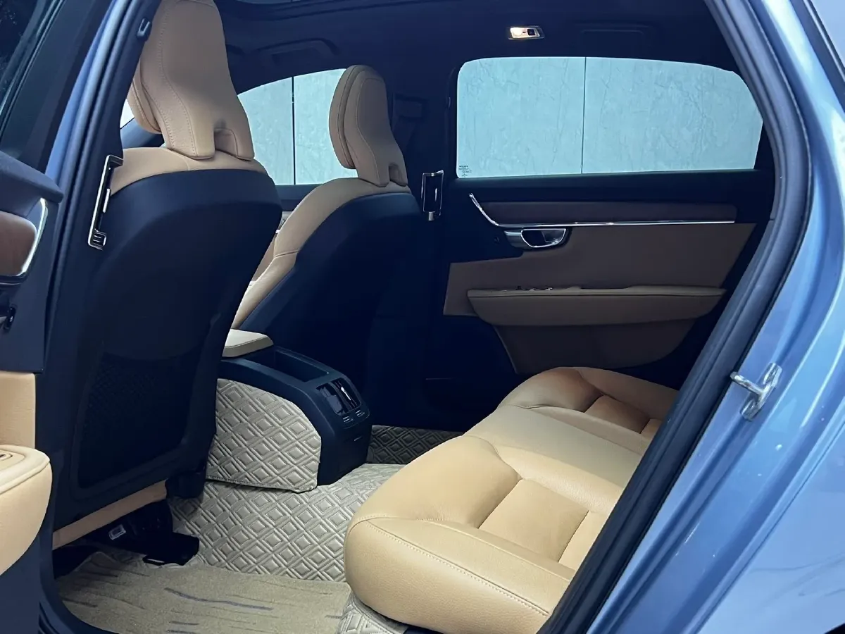 2019 Infiniti Q70 2.0T 211HP L4 7AT,autocango,china used car exporter,china ev exporter,chinese used car exporter,chinese used ev exporter