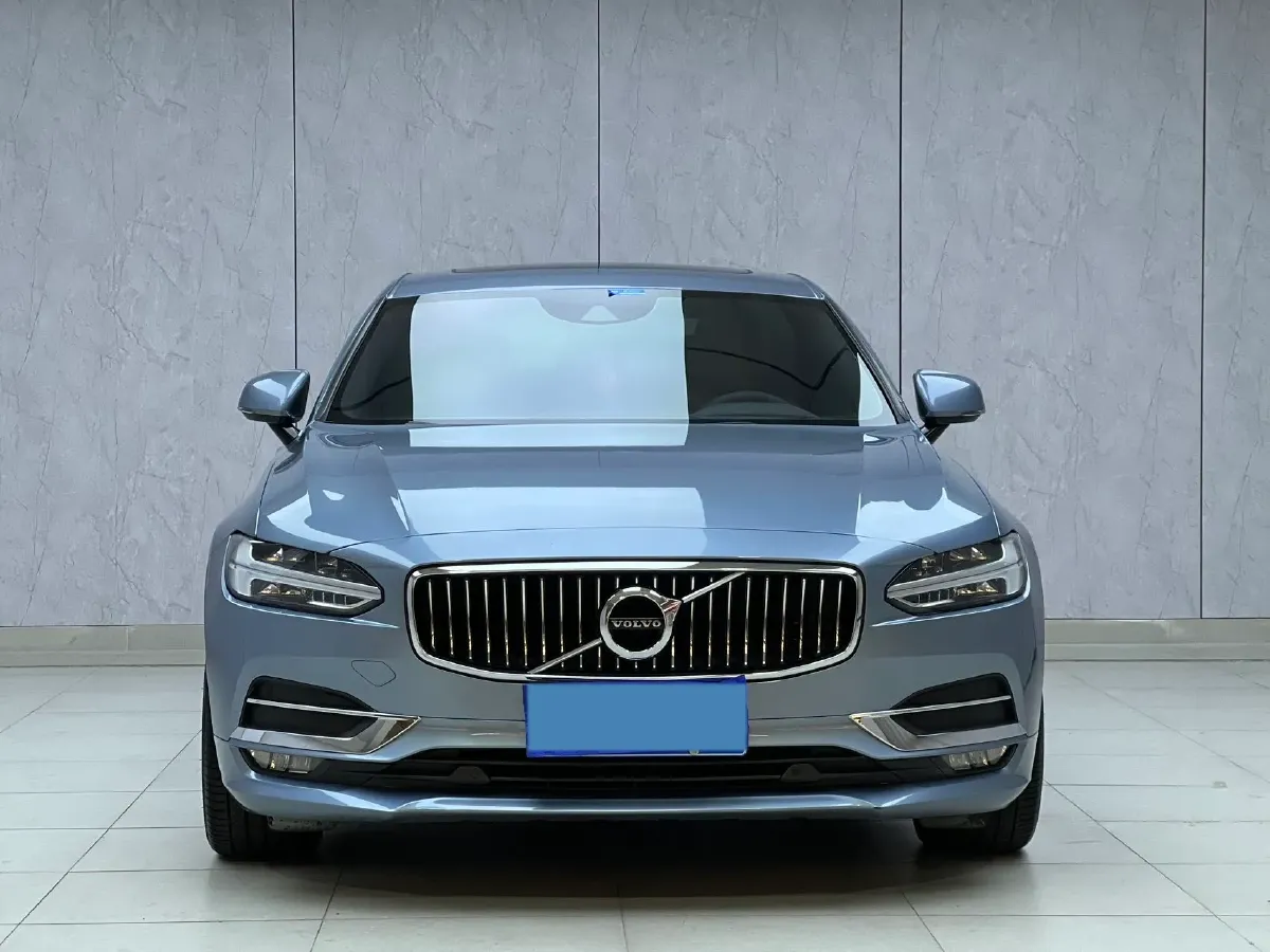 2019 Infiniti Q70 2.0T 211HP L4 7AT,autocango,china used car exporter,china ev exporter,chinese used car exporter,chinese used ev exporter