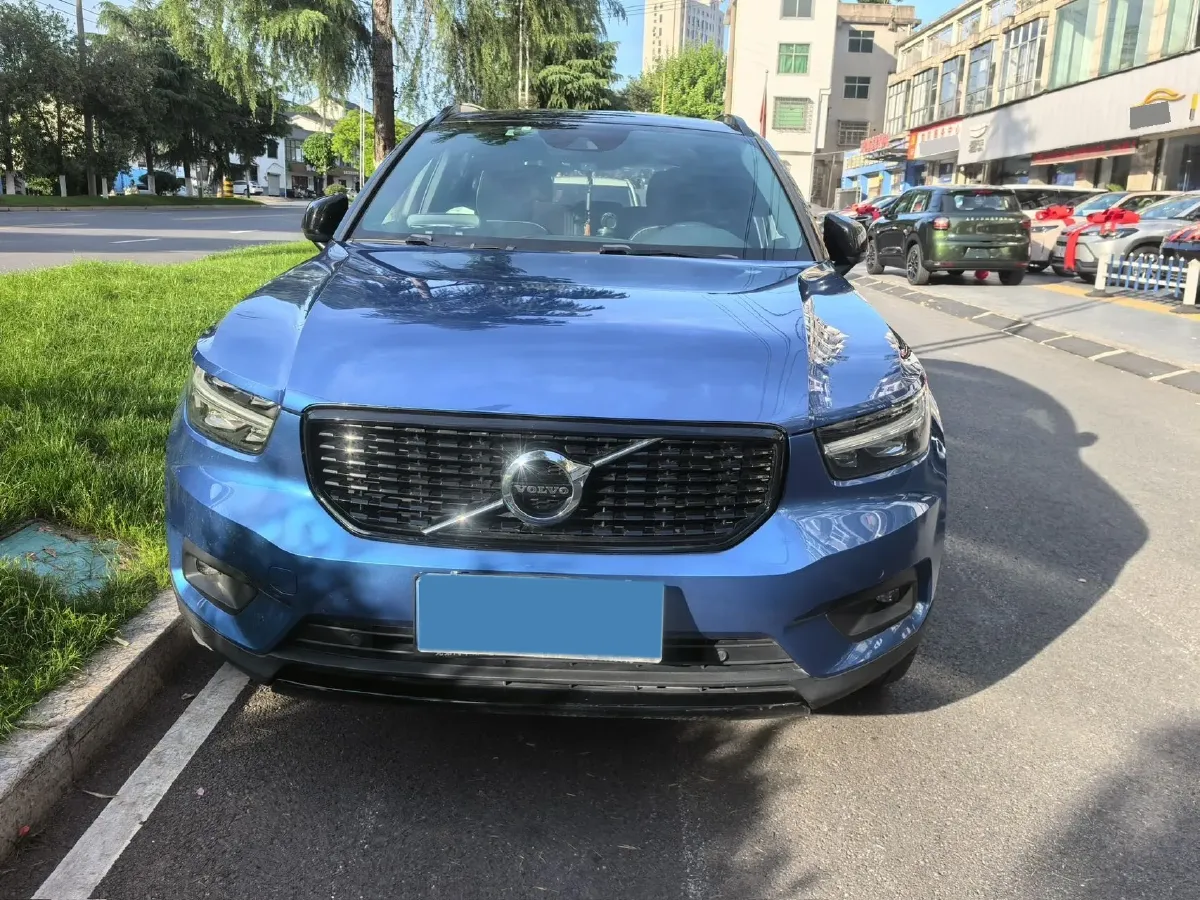 2020 Volvo XC40 2.0T 190HP L4 8AT,autocango,china used car exporter,china ev exporter,chinese used car exporter,chinese used ev exporter