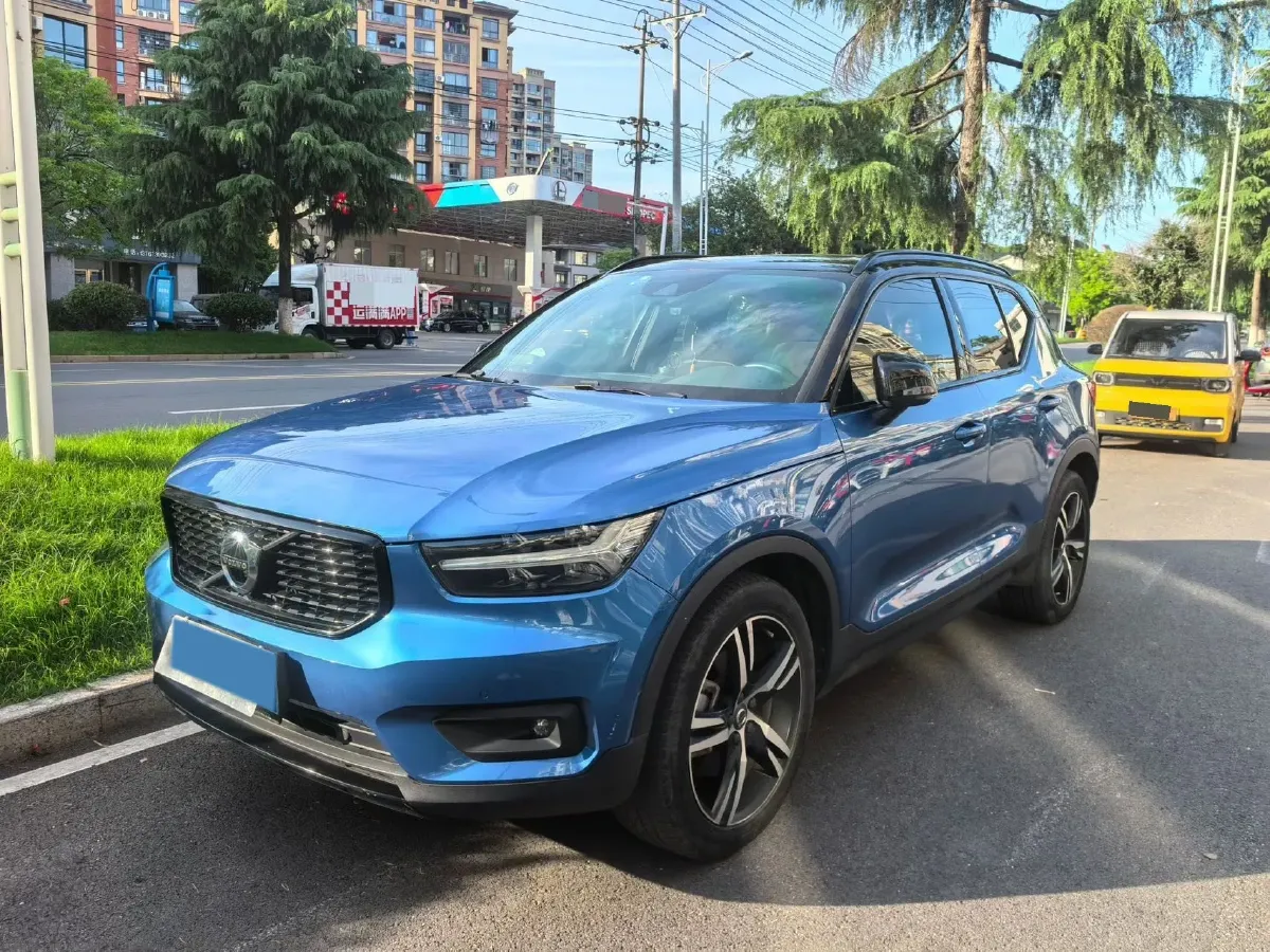 2020 Volvo XC40 2.0T 190HP L4 8AT,autocango,china used car exporter,china ev exporter,chinese used car exporter,chinese used ev exporter