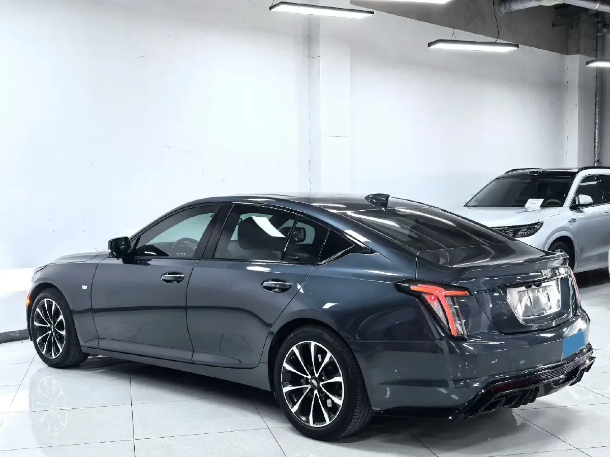 2022 Cadillac CT5 2.0T 237HP L4 10AT,autocango,china used car exporter,china ev exporter,chinese used car exporter,chinese used ev exporter