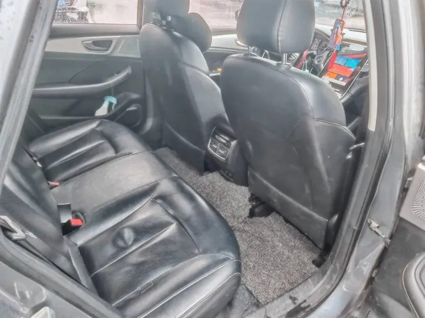 2019 Roewe i6 1.5T 169HP L4 AMT PHEV 9.1KWH,autocango,china used car exporter,china ev exporter,chinese used car exporter,chinese used ev exporter