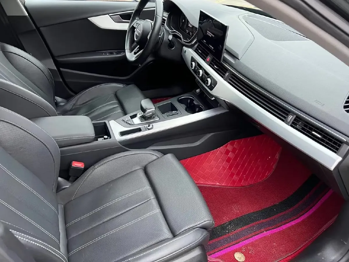 2023 Audi A4L 2.0T 190HP L4 7DCT,autocango,china used car exporter,china ev exporter,chinese used car exporter,chinese used ev exporter