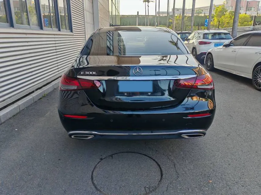 2021 Mercedes-Benz E Class 2.0T 258HP L4 9AT,autocango,china used car exporter,china ev exporter,chinese used car exporter,chinese used ev exporter