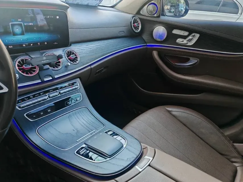 2021 Mercedes-Benz E Class 2.0T 258HP L4 9AT,autocango,china used car exporter,china ev exporter,chinese used car exporter,chinese used ev exporter