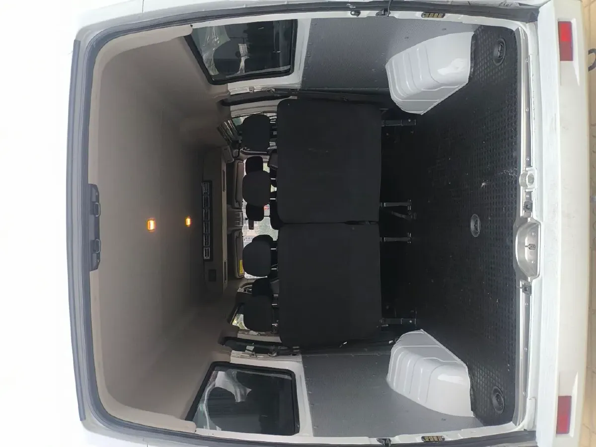 2021 MAXUS XinTu V80 2.0T 127HP L4 6MT,autocango,china used car exporter,china ev exporter,chinese used car exporter,chinese used ev exporter