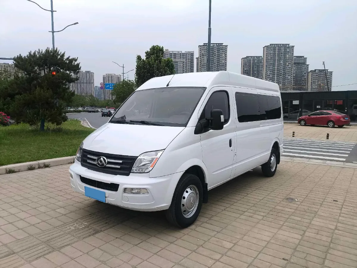 2021 MAXUS XinTu V80 2.0T 127HP L4 6MT,autocango,china used car exporter,china ev exporter,chinese used car exporter,chinese used ev exporter